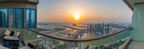 The Luxe Marina Experience - Stylish 2BR with Sweeping Balcony Views for Total Relaxation